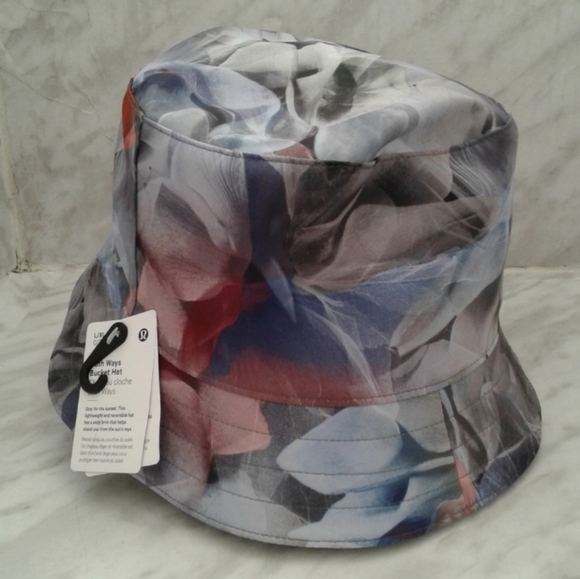 NWT Lululemon Both Ways Reversible Bucket Hat Cap L/XL Blue Floral/Lilac - Picture 3 of 7